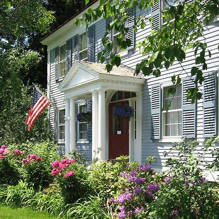 Centennial House Bed And Breakfast Northfield Екстериор снимка