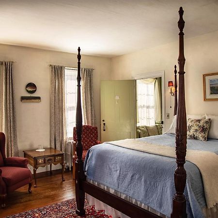 Centennial House Bed And Breakfast Northfield Екстериор снимка