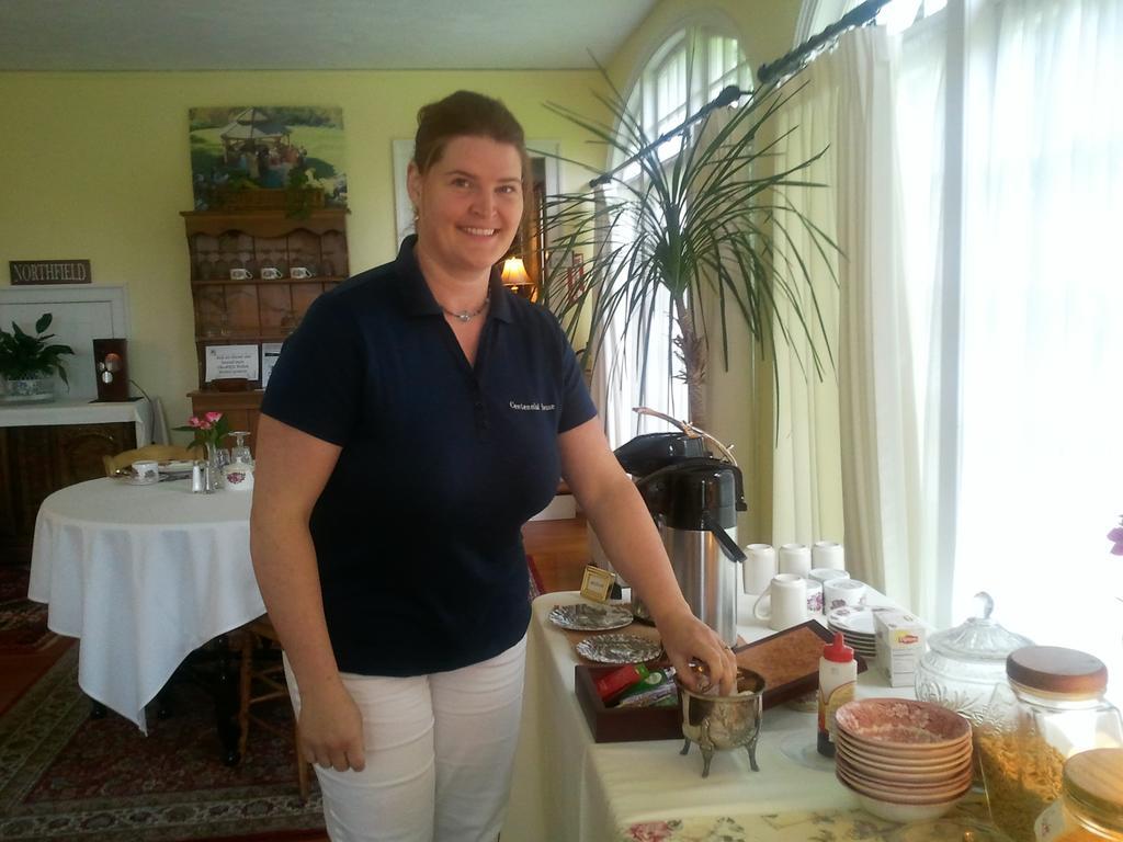 Centennial House Bed And Breakfast Northfield Екстериор снимка