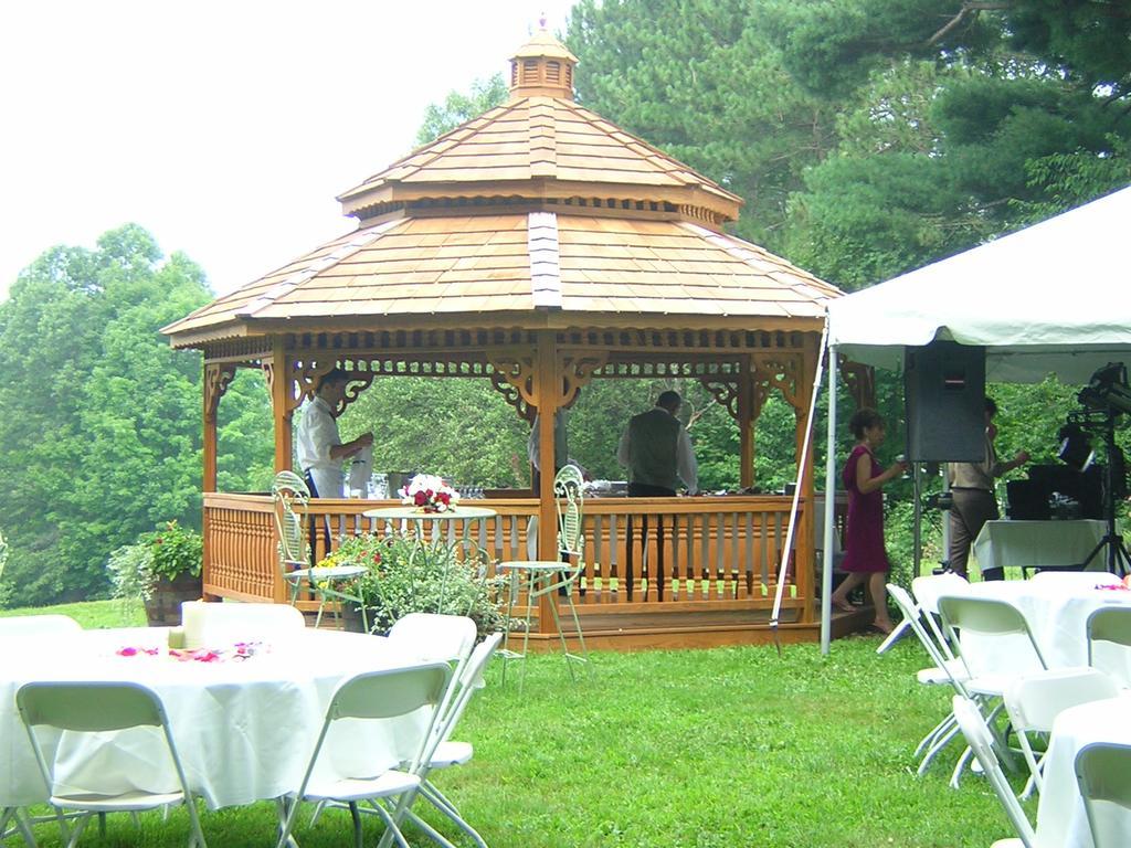Centennial House Bed And Breakfast Northfield Екстериор снимка