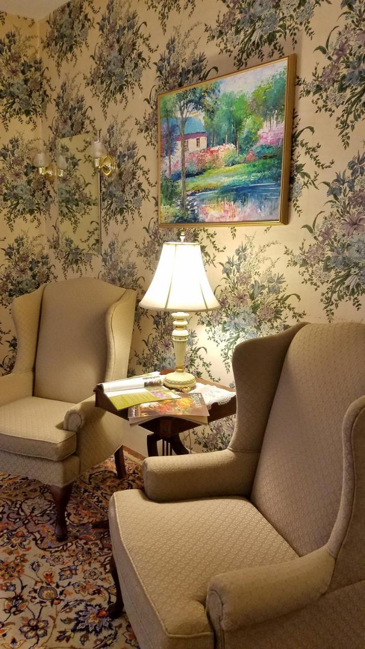 Centennial House Bed And Breakfast Northfield Екстериор снимка
